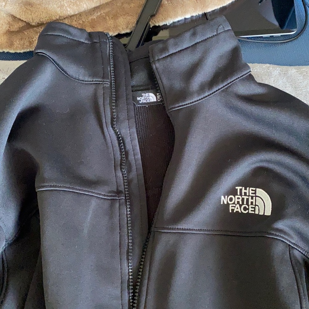 Men’s north face zip up sweatshirt